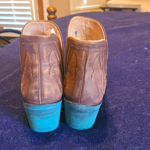 Leather Circle G Cowboy Booties - Brown and Teal Size 6 1/2 - Picture 8 of 9